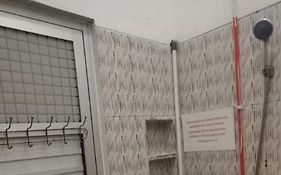RedDoorz Syariah at Galliano Homestay Bukittinggi